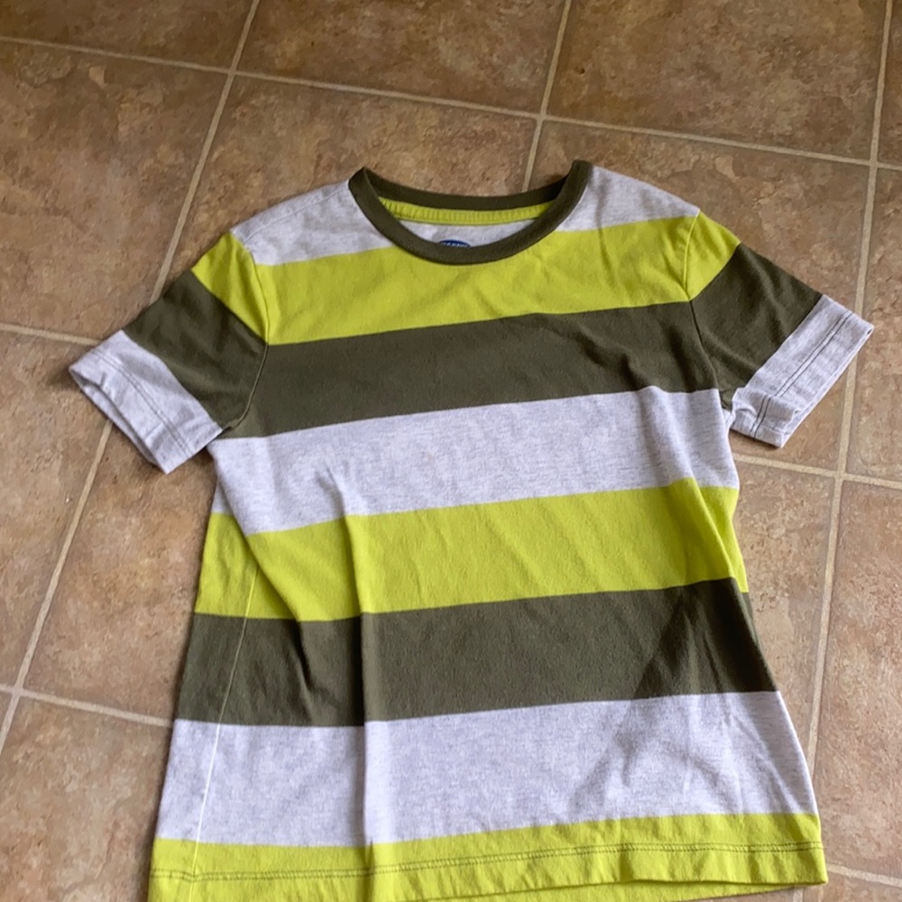 Boys old navy small shirt